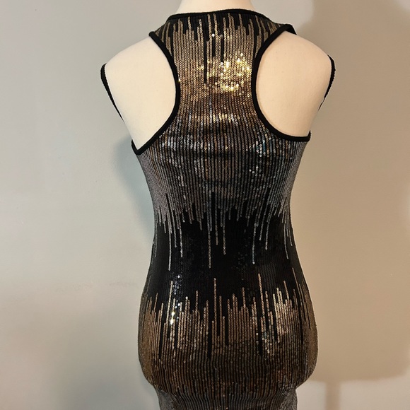 GUESS Sequin Bodycon Women’s Halter Dress Sz0 - Picture 7 of 9